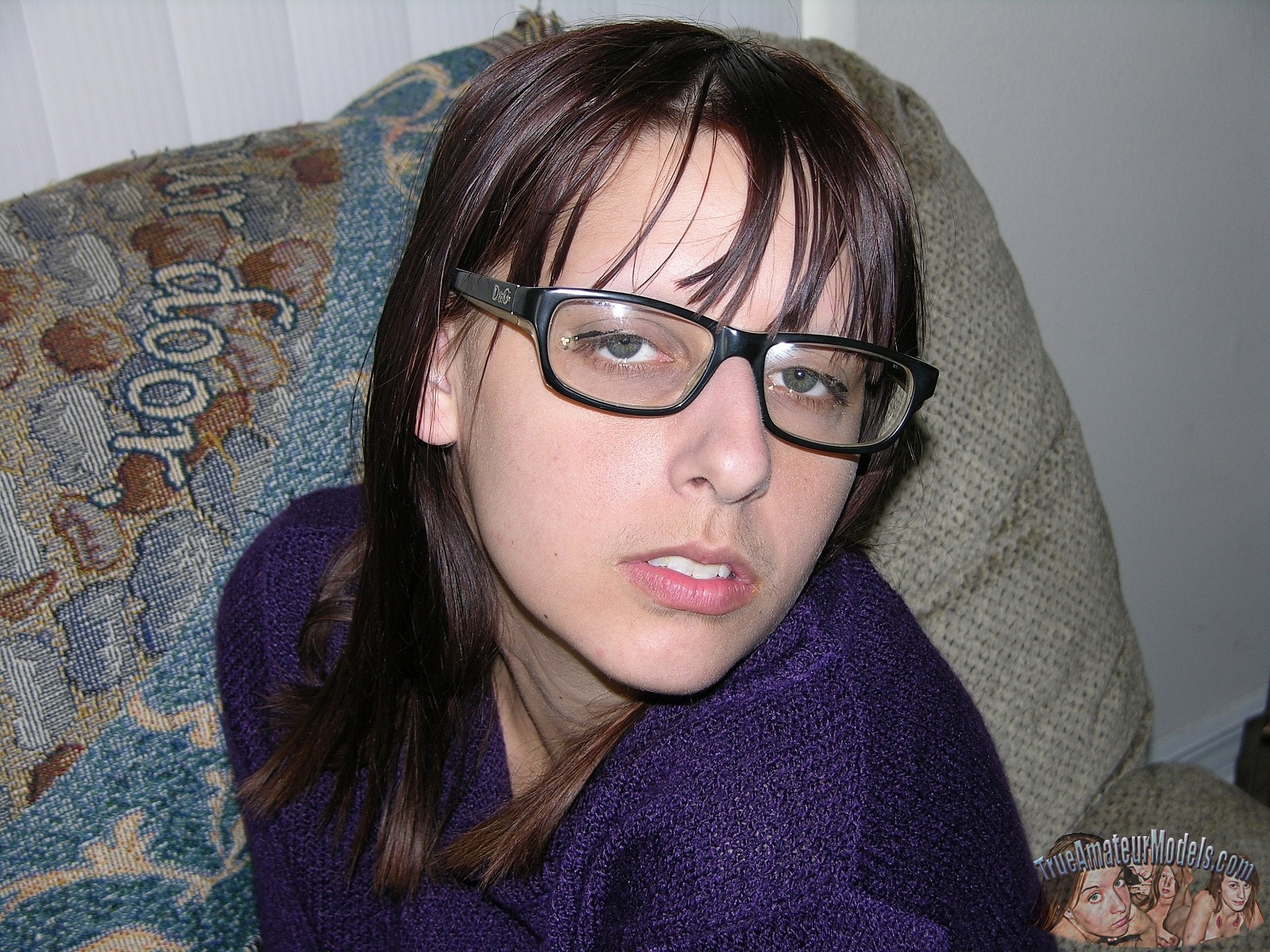 xpics - sex in glasses Amateur nerd shows hairy asshole picture