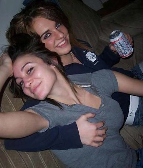 Naked College Girls Kissing